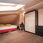 Colloseum Hotel
